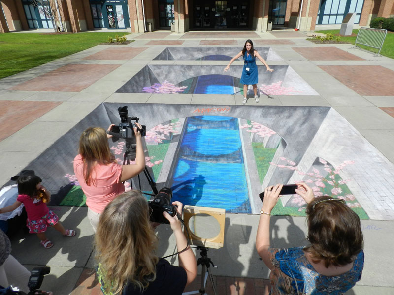 Interactive 3D Street Painting by Tracy Lee Stum