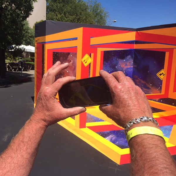 tracy lee stum, 3d street art, augmented reality installations, spacestation